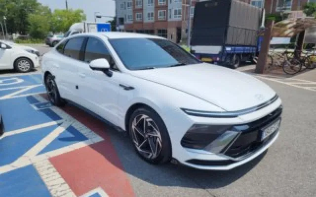 쏠라티 중고차 쏘나타 디 엣지 (DN8) 가솔린 1.6 터보 매물 사진 20 - 2025/04 27,507km