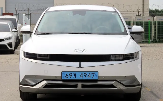 쏠라티 중고차 아이오닉 5 롱 레인지 매물 사진 1 - 2022/11 88,873km